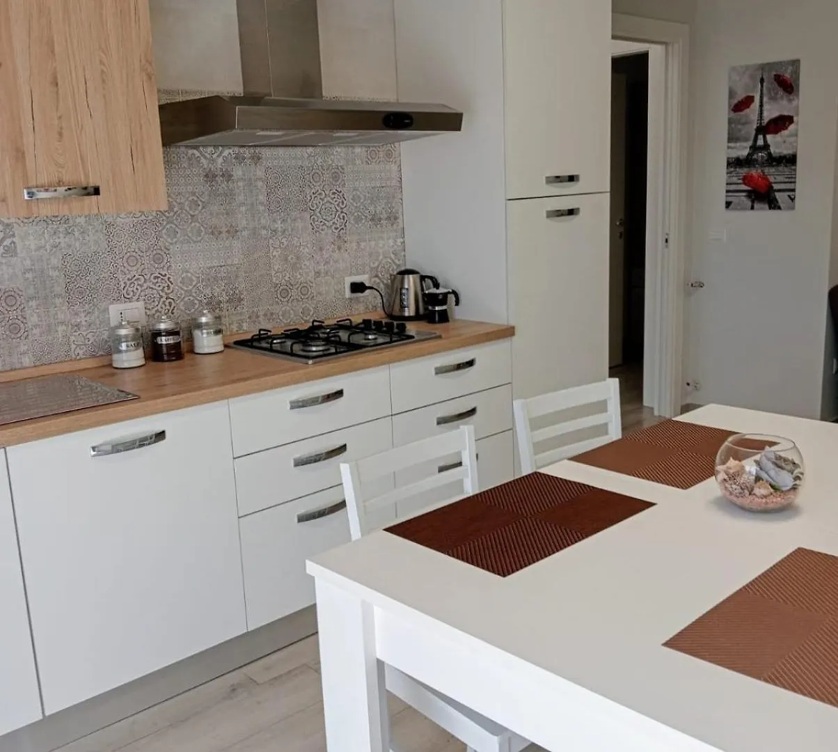 Appartamento Moderno In Centro Citta Sant'Agata di Militello Italy